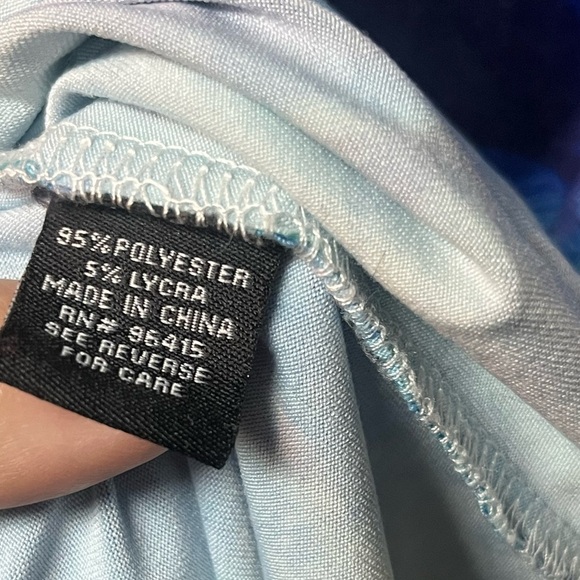 Super Massive Tank Top - M 
Blue and green palm trees - Picture 3 of 4